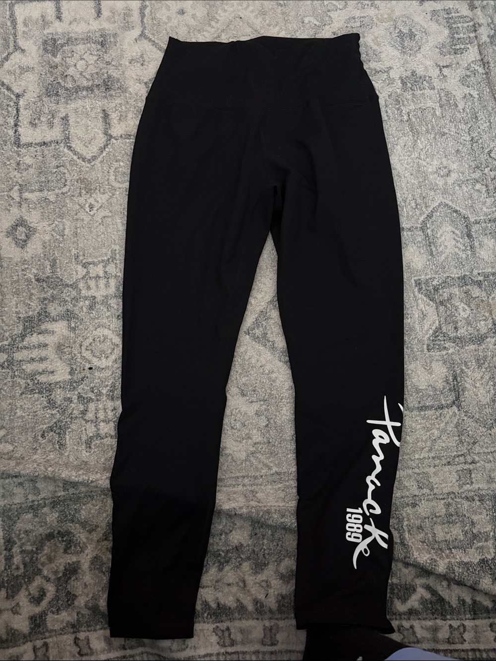 Source Unknown Black Leggings with White Script